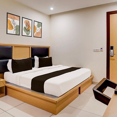 Super Townhouse Airport Road Delhi Hotel Ню Делхи Екстериор снимка