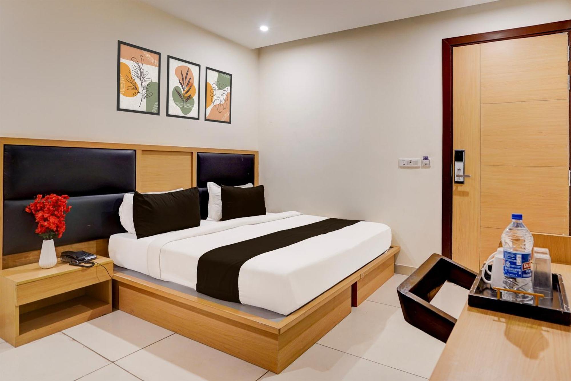 Super Townhouse Airport Road Delhi Hotel Ню Делхи Екстериор снимка