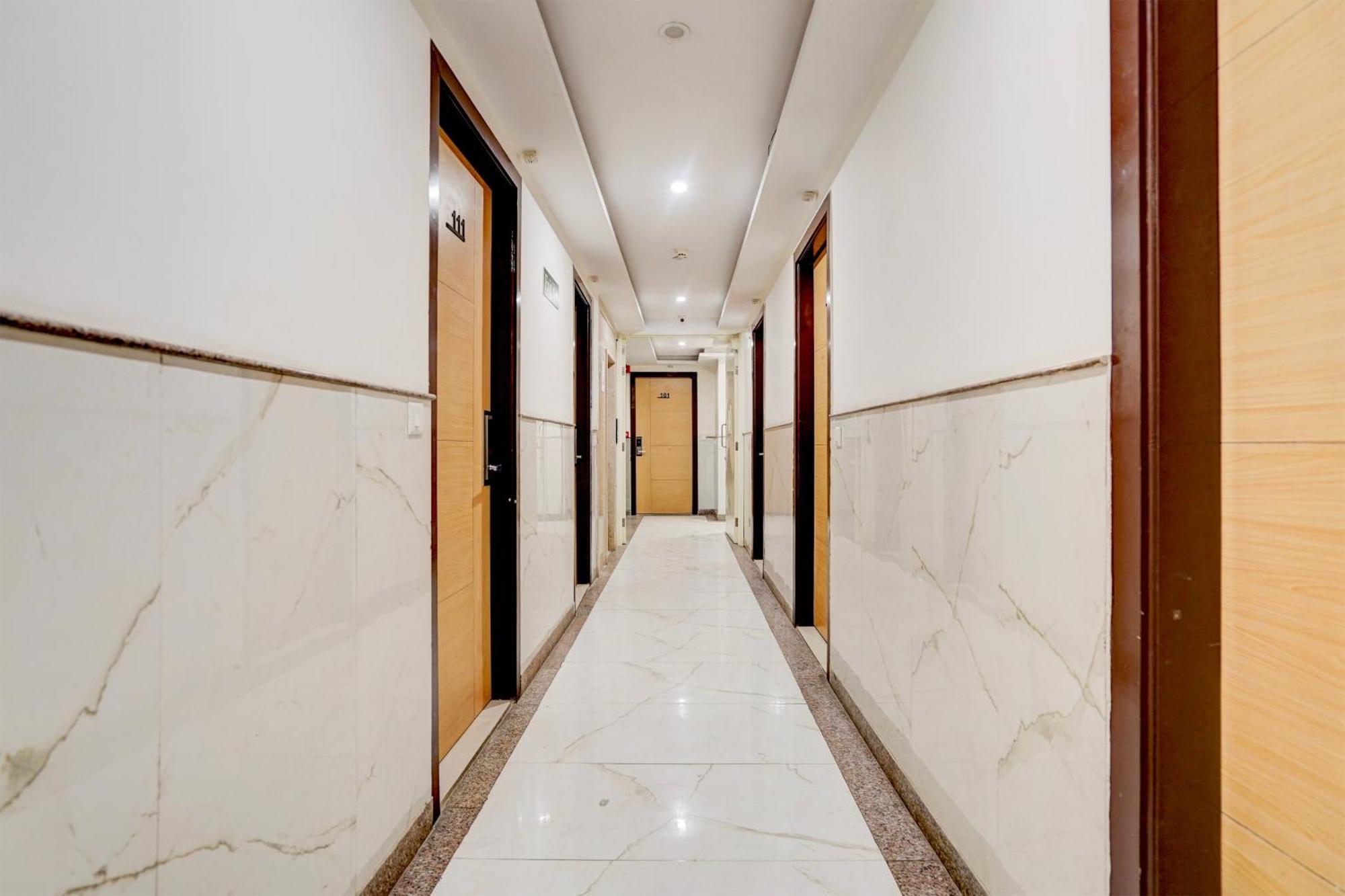 Super Townhouse Airport Road Delhi Hotel Ню Делхи Екстериор снимка