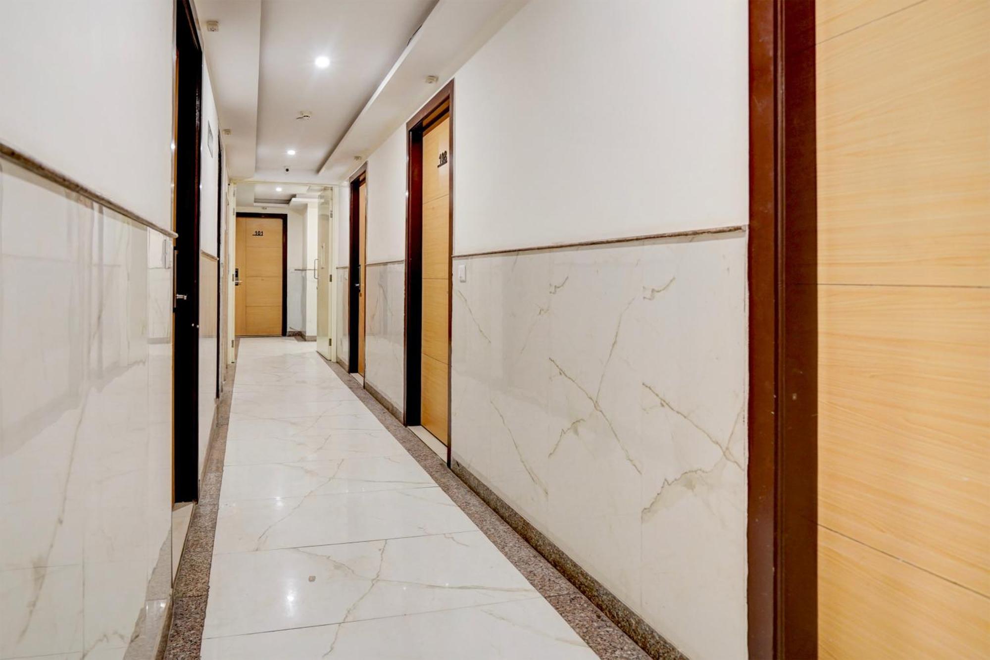 Super Townhouse Airport Road Delhi Hotel Ню Делхи Екстериор снимка