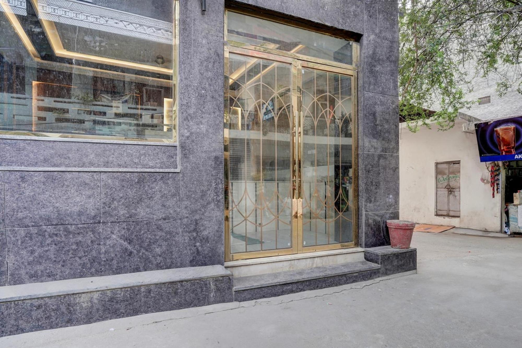 Super Townhouse Airport Road Delhi Hotel Ню Делхи Екстериор снимка