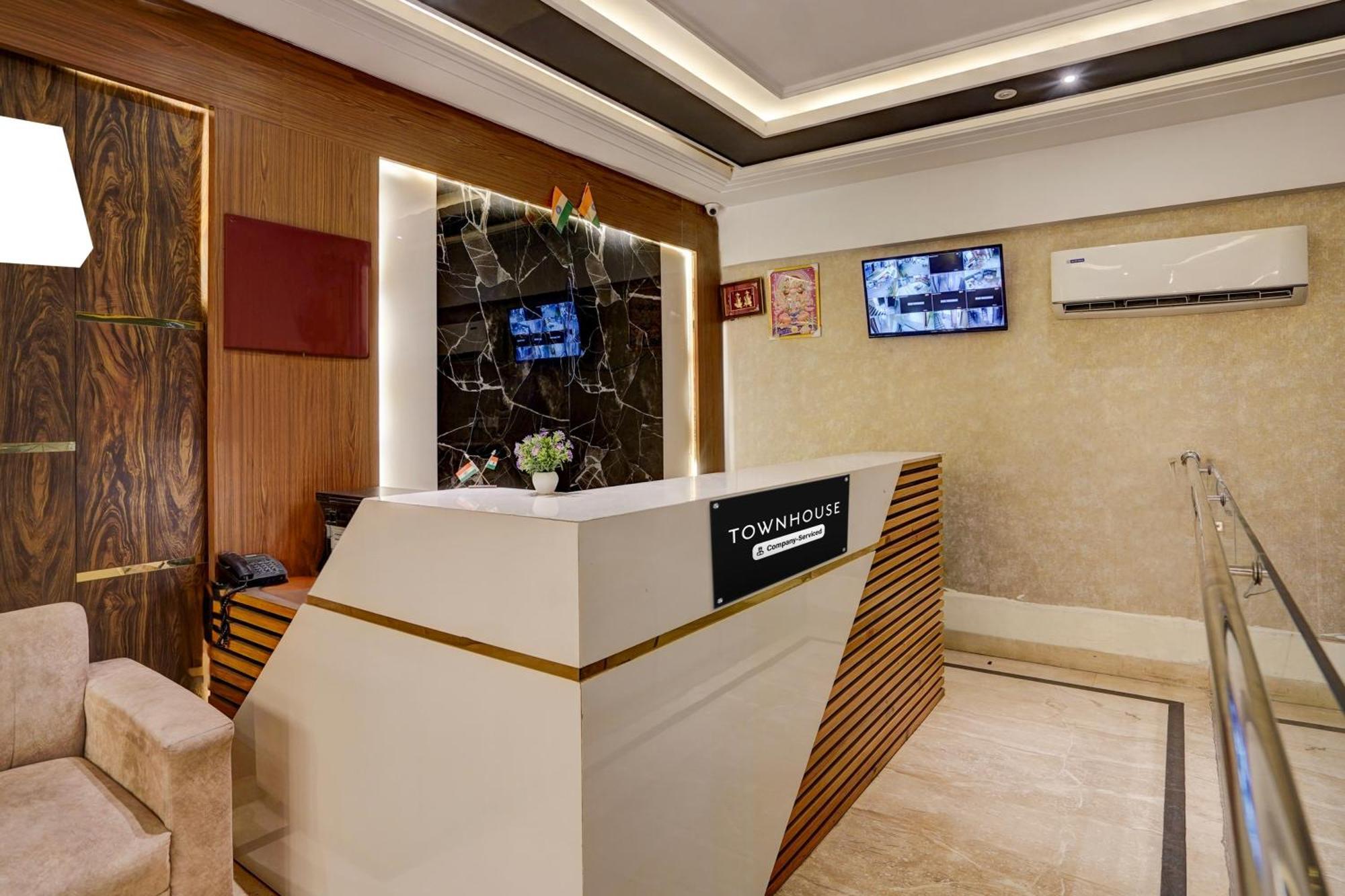 Super Townhouse Airport Road Delhi Hotel Ню Делхи Екстериор снимка